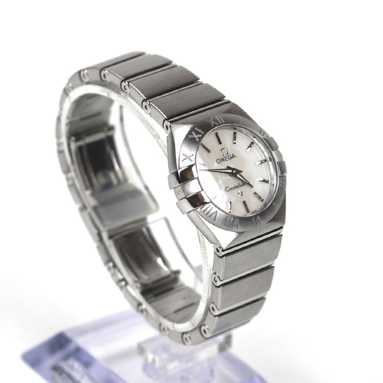 [중고명품다올] 오메가 컨스틸레이션 자개판 여성 쿼츠 시계 24mm 123.102.460.050.01 이미지