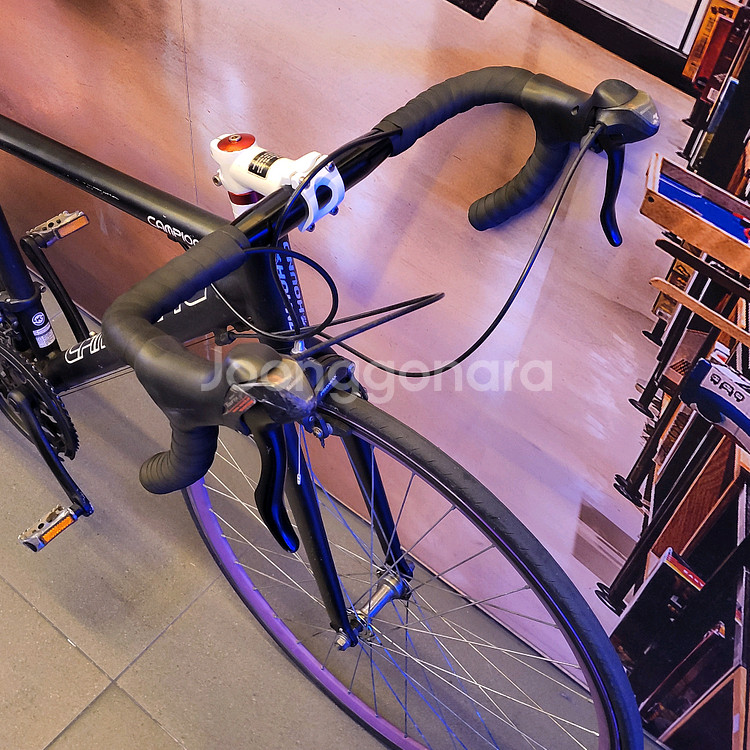 대구 택배가능 잘정비된 아무문제없이 잘달리는 로드 자전거 팜니다--5