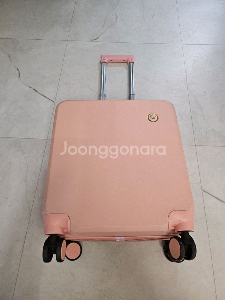 18인치 케리어 핑크 색상 각각 판매 해요--0