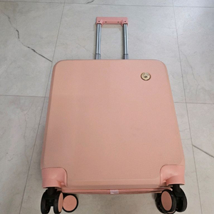 18인치 케리어 핑크 색상 각각 판매 해요