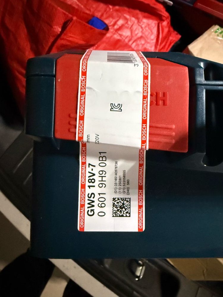 미개봉) 보쉬 그라인더 GWS 18V-7 팝니다 이미지