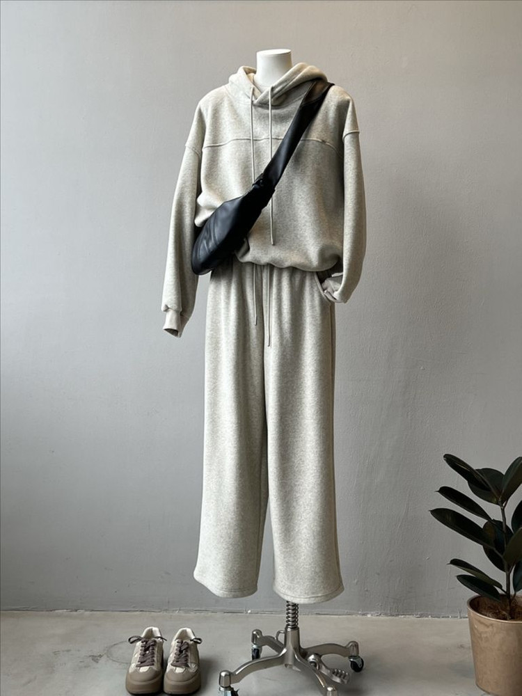 고급 니트 기모 트레이닝세트 오트밀 새제품--2