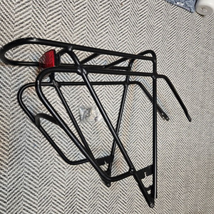 20인치 미니벨로 자전거 알루미늄 리어랙(짐받이) 팝니다.