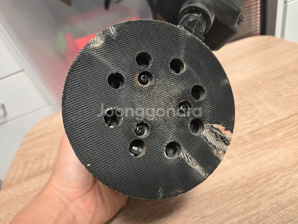 마키다 무선 샌딩기(DBO180Z) 베어툴 팝니다--0