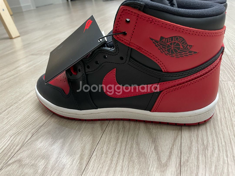 나이키 에어조던 1 레트로 하이 브레드 265--0