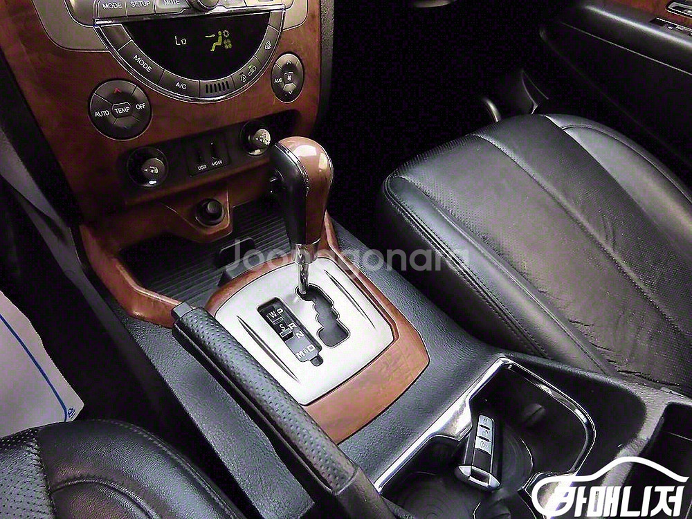 [KG모빌리티(쌍용) ]렉스턴W 2.2 4WD RX7 럭셔리 (5인승) #가을특가--9