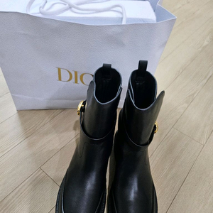 디올 오블리크 레더 부츠 이미지
