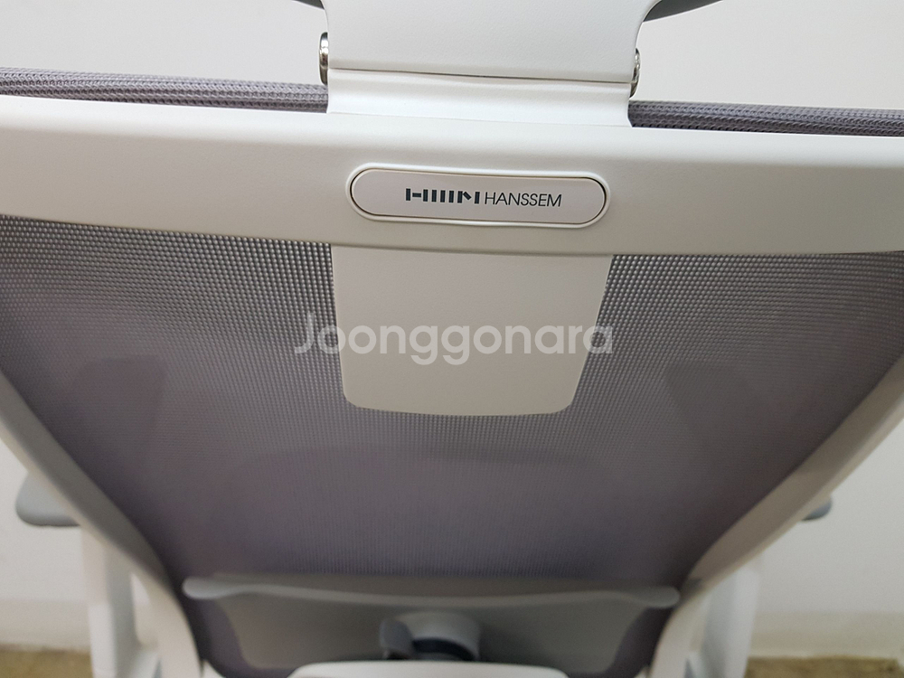 (신품) 한샘 TIO50 메쉬의자 판매합니다.--3