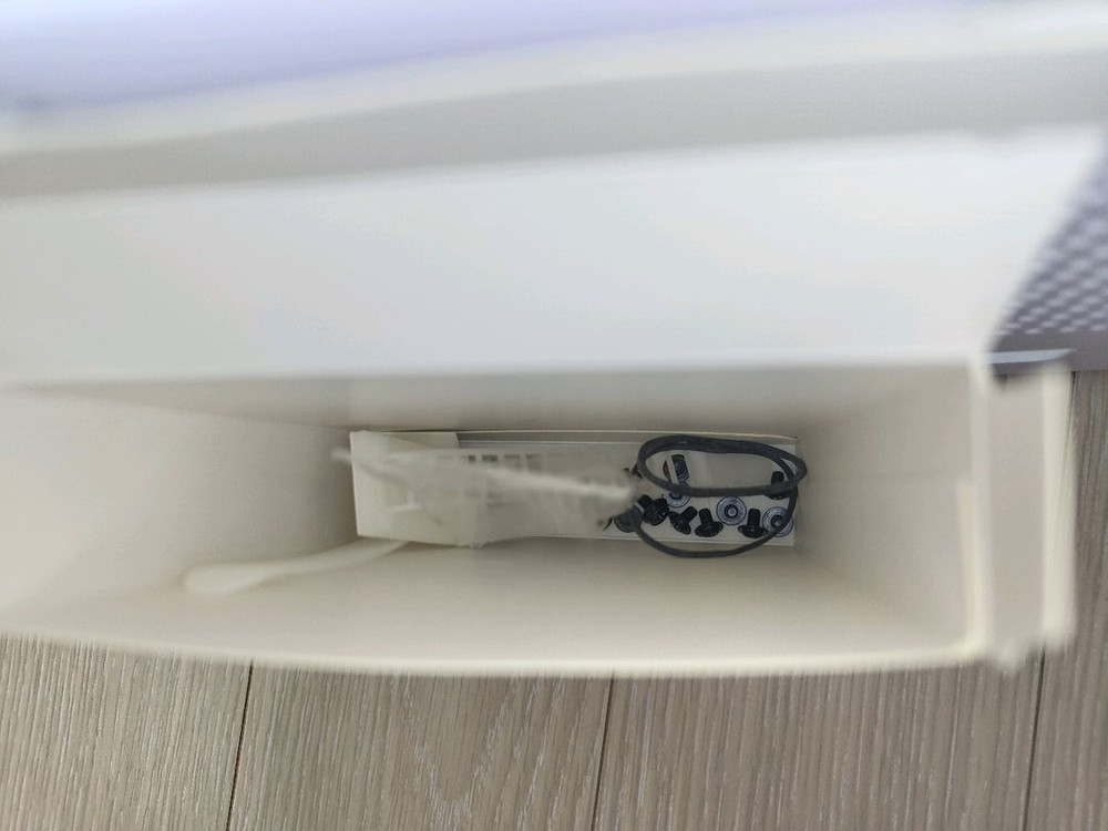 파워트레인 P60 메쉬 화이트 판매합니다. 컴퓨터 미니케이스--4