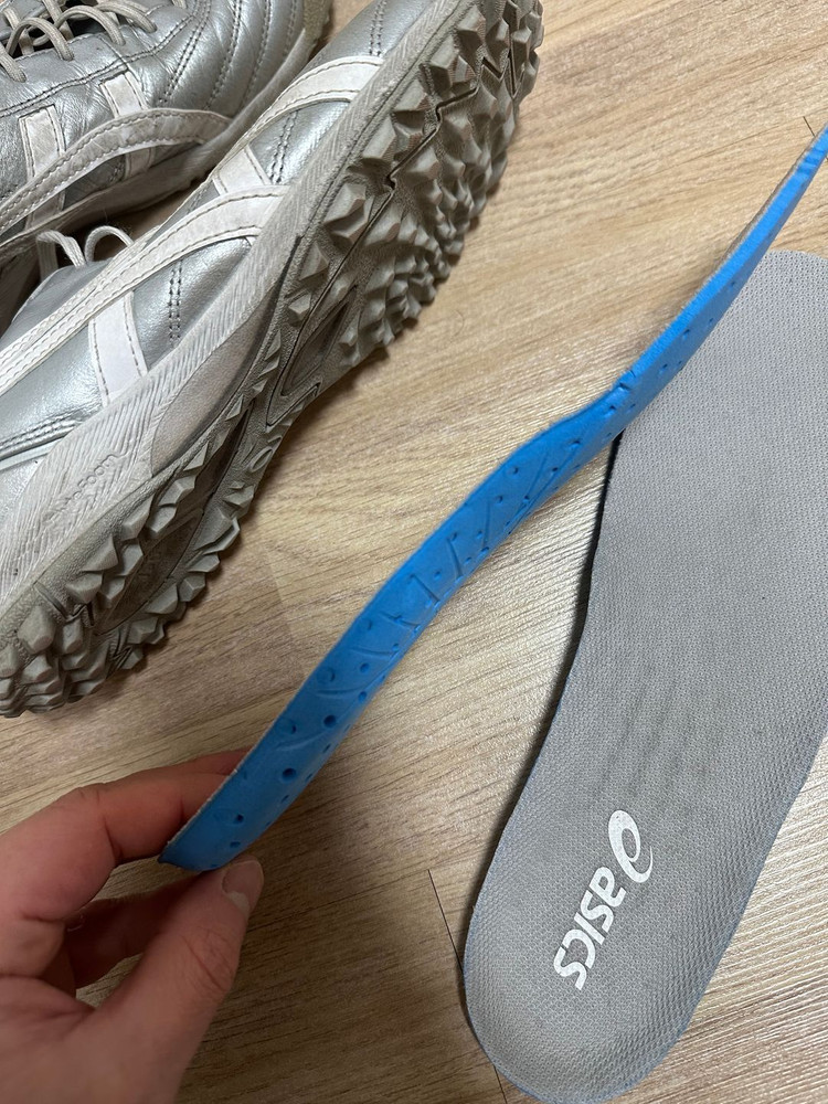 아식스 c3 풋살화--1