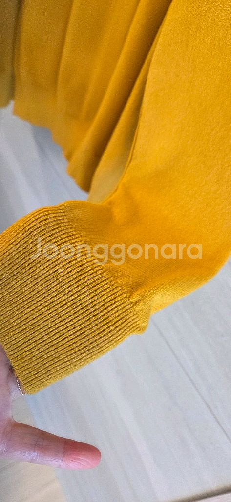 겨자색 니트 새상품 사이즈 프리--3