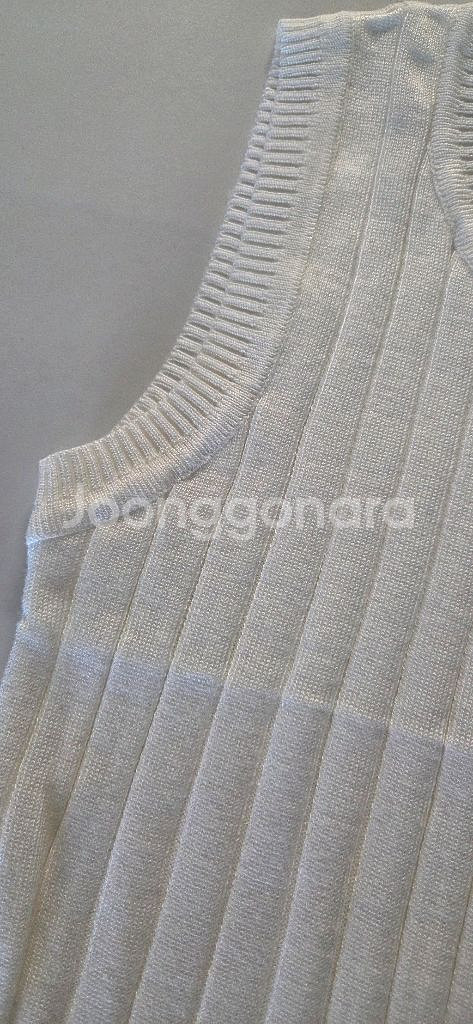 니트슬리브 민소매 새제품--1