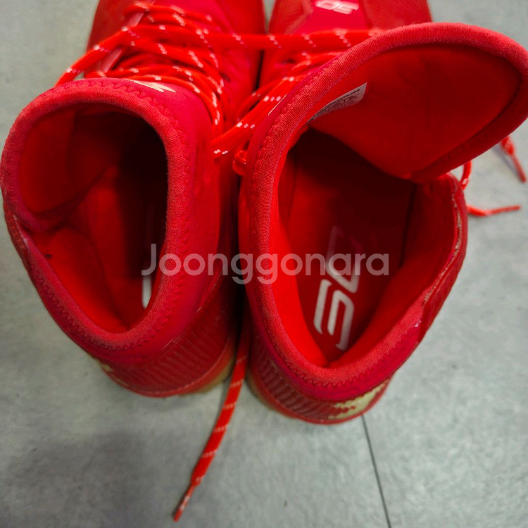 언더아머 커리2,5 농구화 290--5