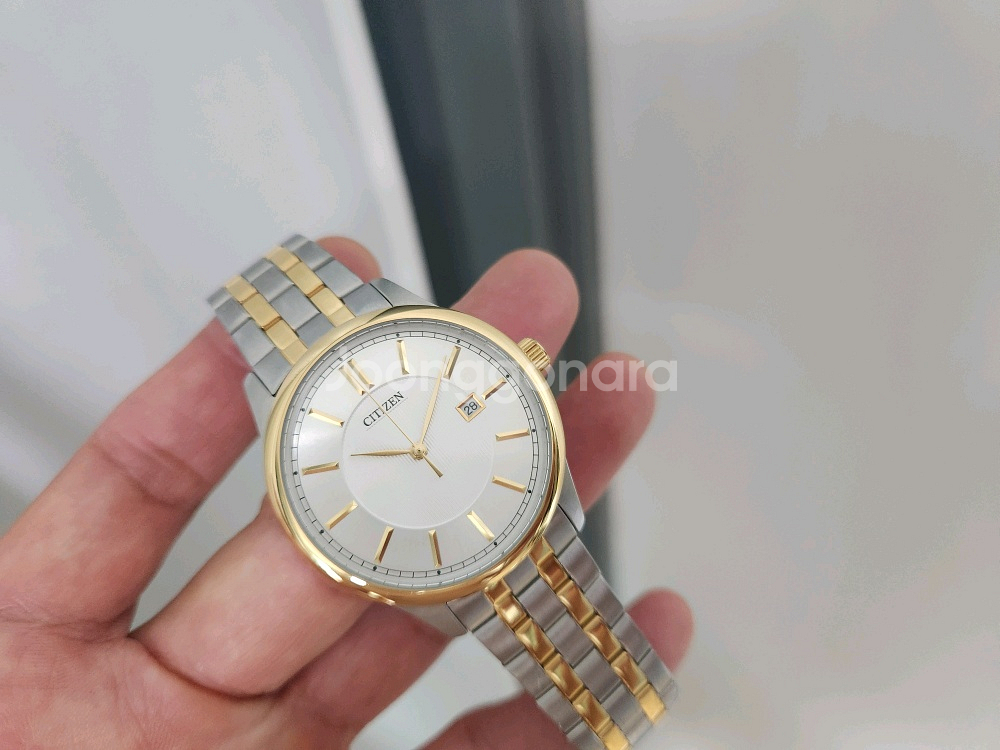 시티즌 콤비 시계 판매 합니다. -거의 새것 ---0