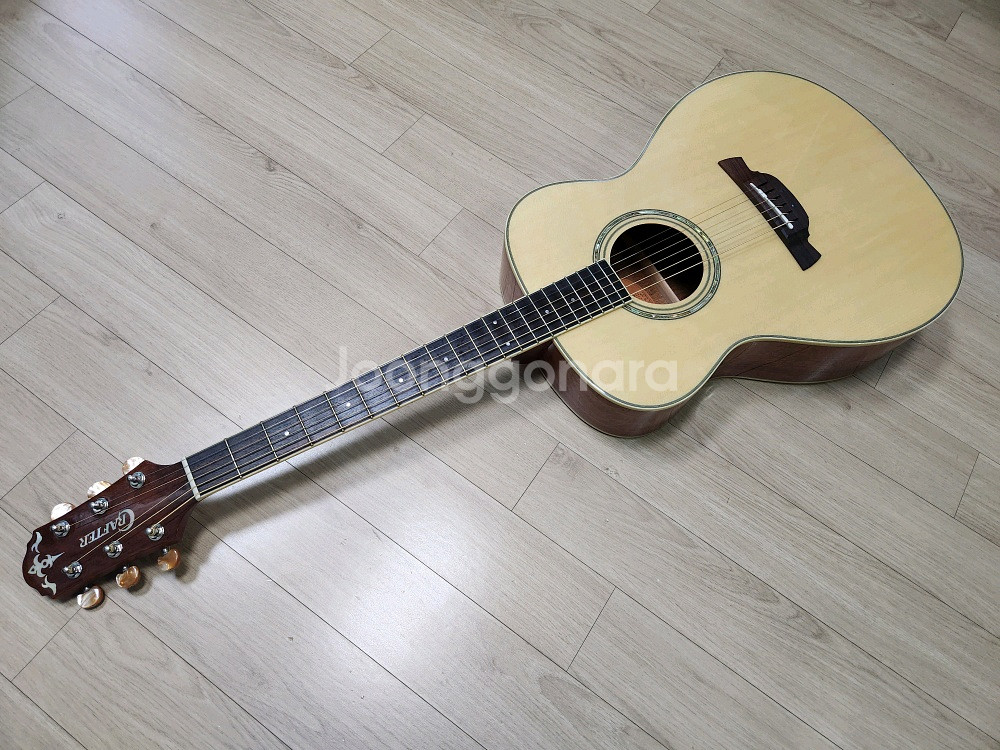 크래프터 OM바디 통기타 판매 합니다.--5