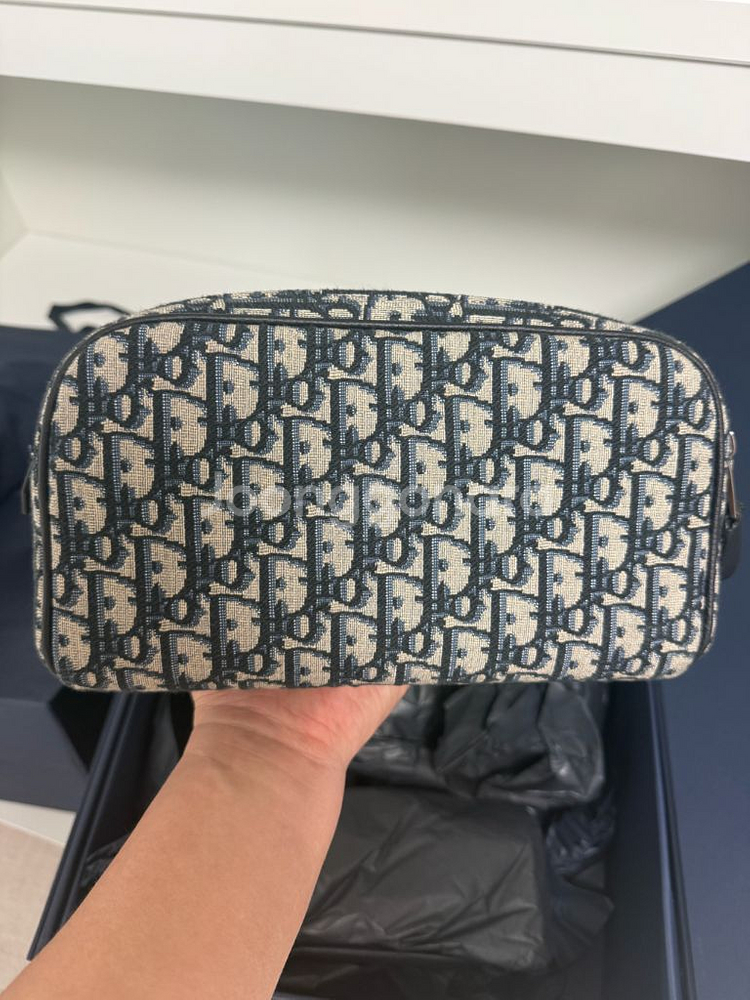 (새상품급)디올 토일레트리 돕키트 팝니다--3