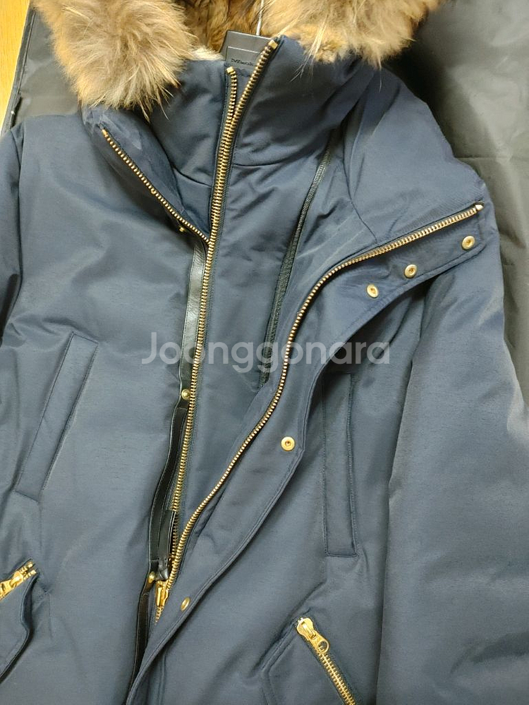 맥케이지 에드워드(백화점) 네이비 금장 팝니다--3