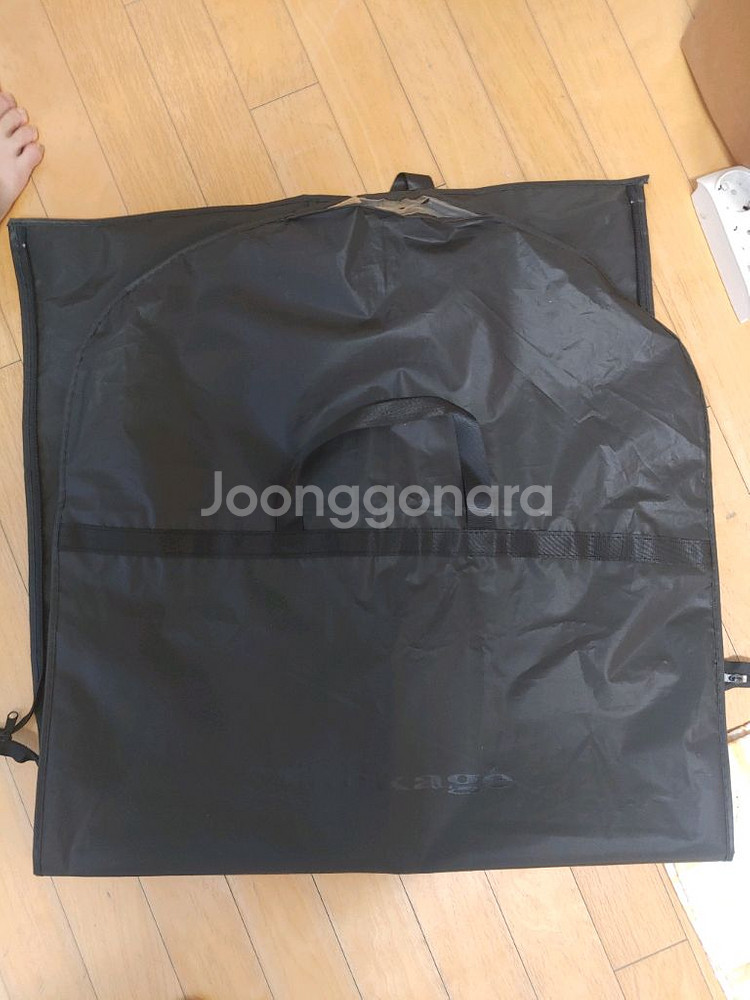 맥케이지 에드워드(백화점) 네이비 금장 팝니다--6