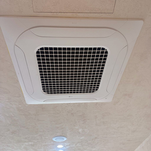 렌탈양도 에어컨 (이전설치비 지원해드려요)LG 천장형 4way 40평 인버터 냉난방기.에어컨.히터