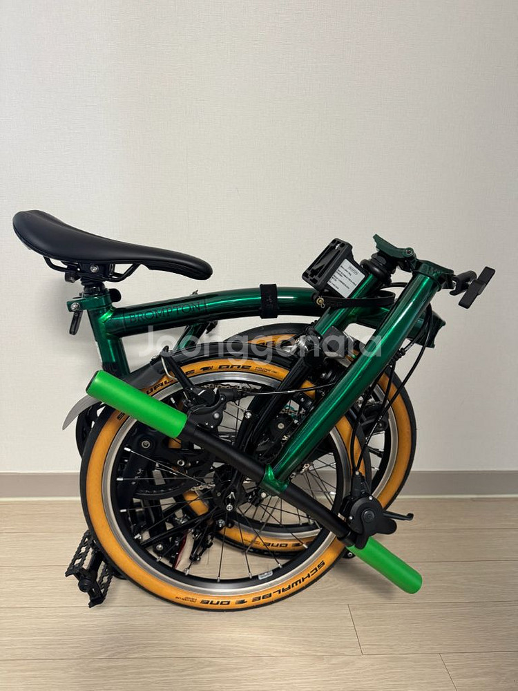 브롬톤 P라인 에메랄드 라커 판매합니다--2