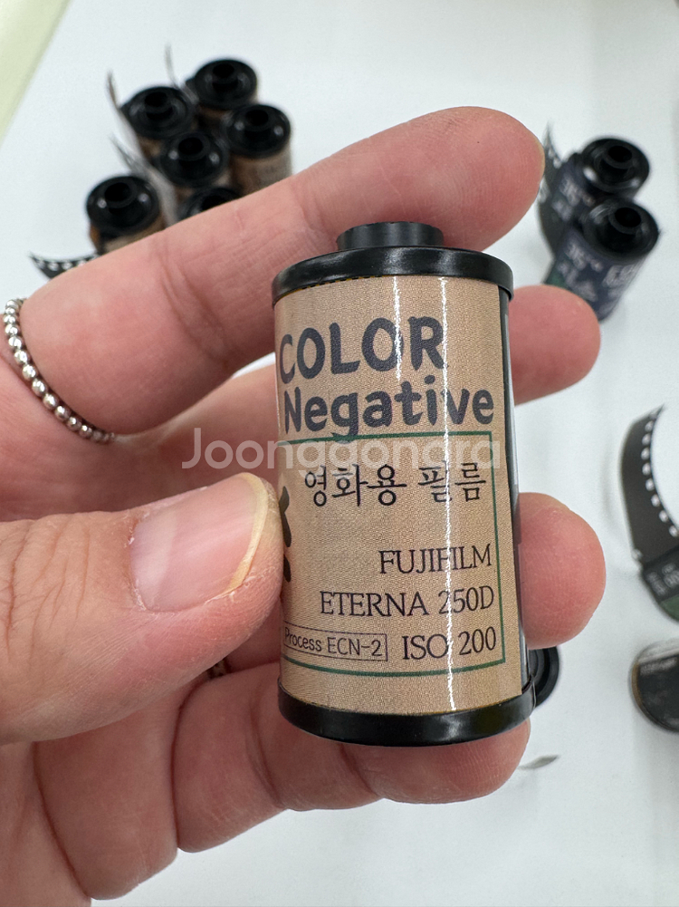 영화용 35mm필름 20롤 일괄판매--3