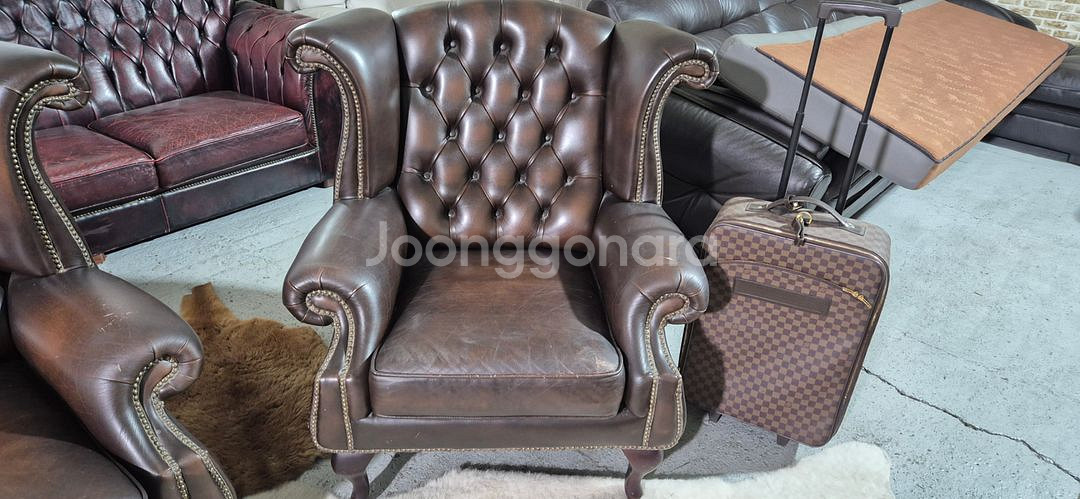 체스터필드 이태리 전체 천연가죽 3+1인소파--3