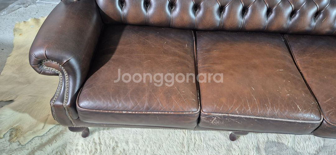 체스터필드 이태리 전체 천연가죽 3+1인소파--4