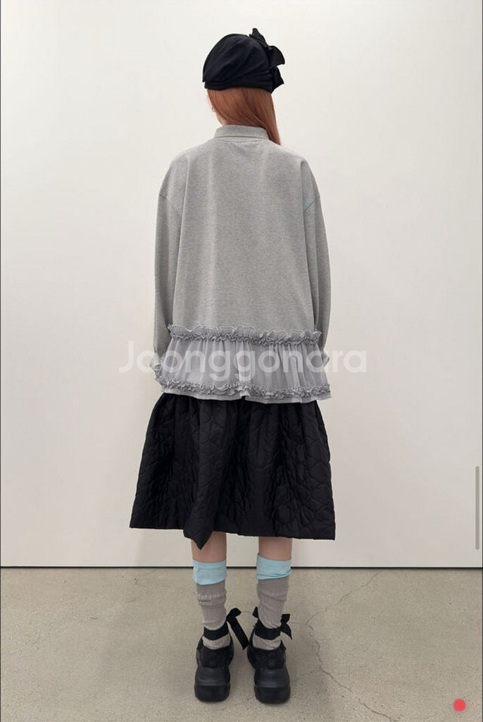 (새상품) 타입서비스 Frilled Hem Collar Top 프릴드 헴 카라 탑--2