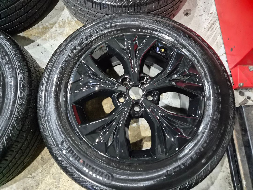 카니발ka4 18인치 순정 블랙 휠타이어 판매합니다--1