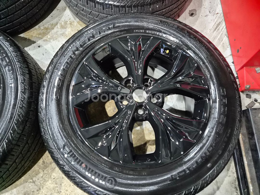 카니발ka4 18인치 순정 블랙 휠타이어 판매합니다--1