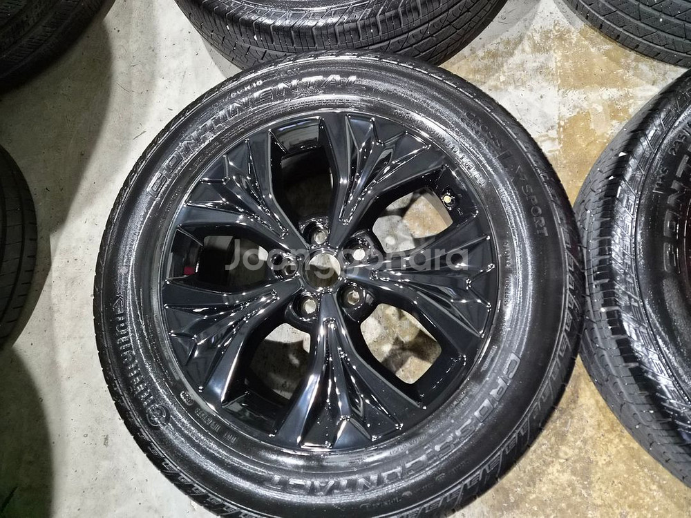 카니발ka4 18인치 순정 블랙 휠타이어 판매합니다--4