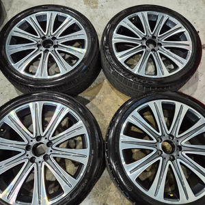 W213 벤츠E클래스 E400 19인치 순정 휠타이어 판매합니다