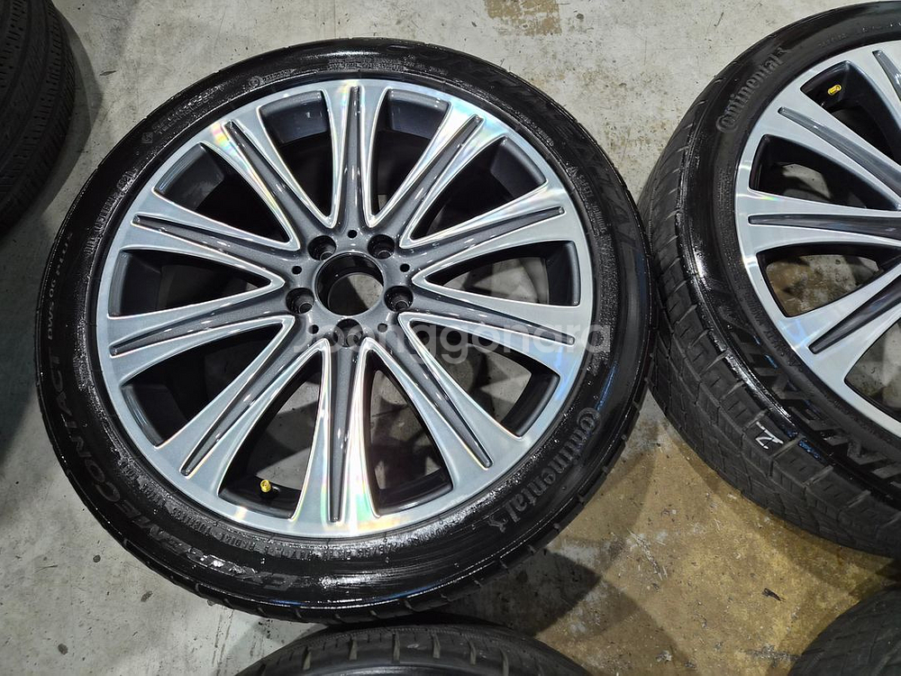 W213 벤츠E클래스 E400 19인치 순정 휠타이어 판매합니다--3