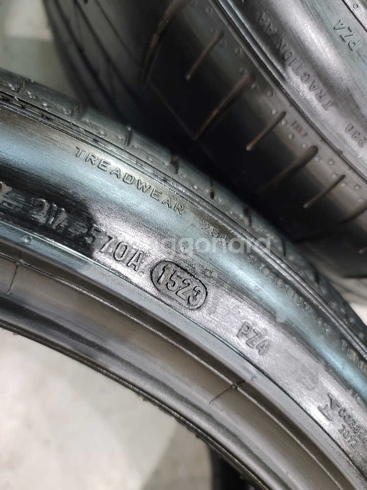 325 30 23 피렐리 피제로 중고타이어 2본 판매합니다--5