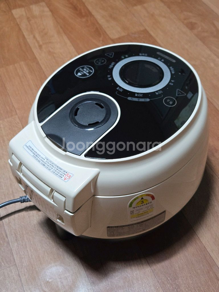 쿠첸 6인용 전기밥솥 CJE-CD0610--3