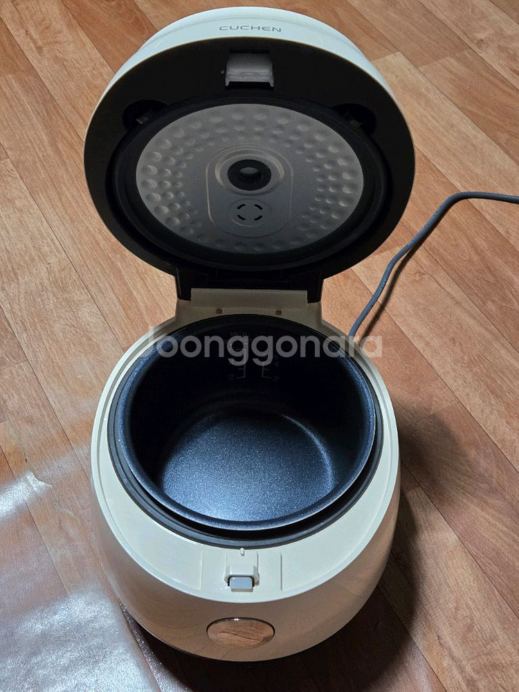 쿠첸 6인용 전기밥솥 CJE-CD0610--4