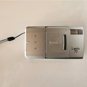 코니카 렉시오70 (필름카메라)