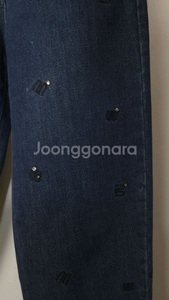 한섬 마인 2022 자수 로고 패턴 데님 팬츠 64-94--3