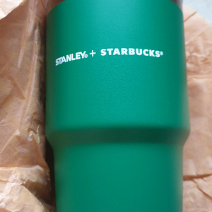 스타벅스 스탠리 켄처 텀블러 591ml 그린 새상품 퀜처