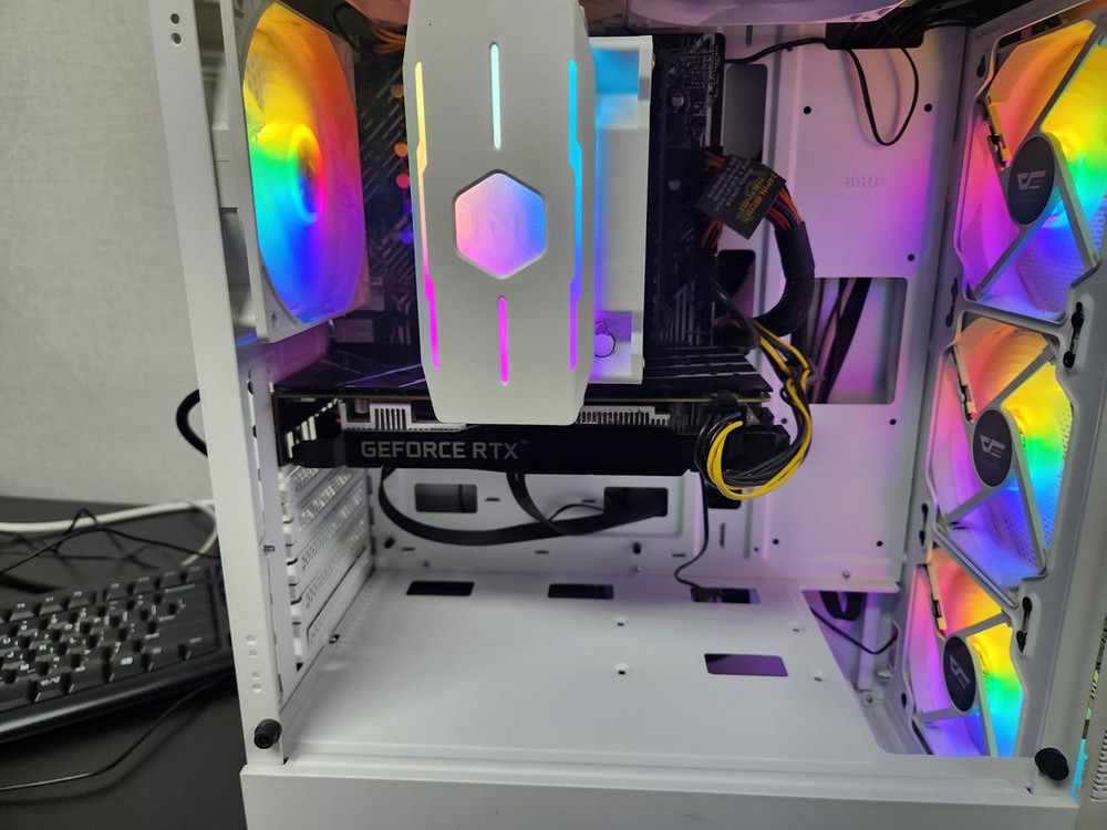 i5-11400 게이밍컴퓨터 본체 이미지