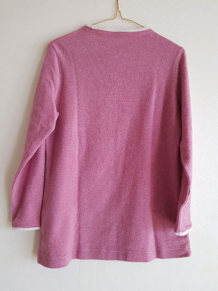 이쁜 핑크색 편한 기모 티셔츠 이미지