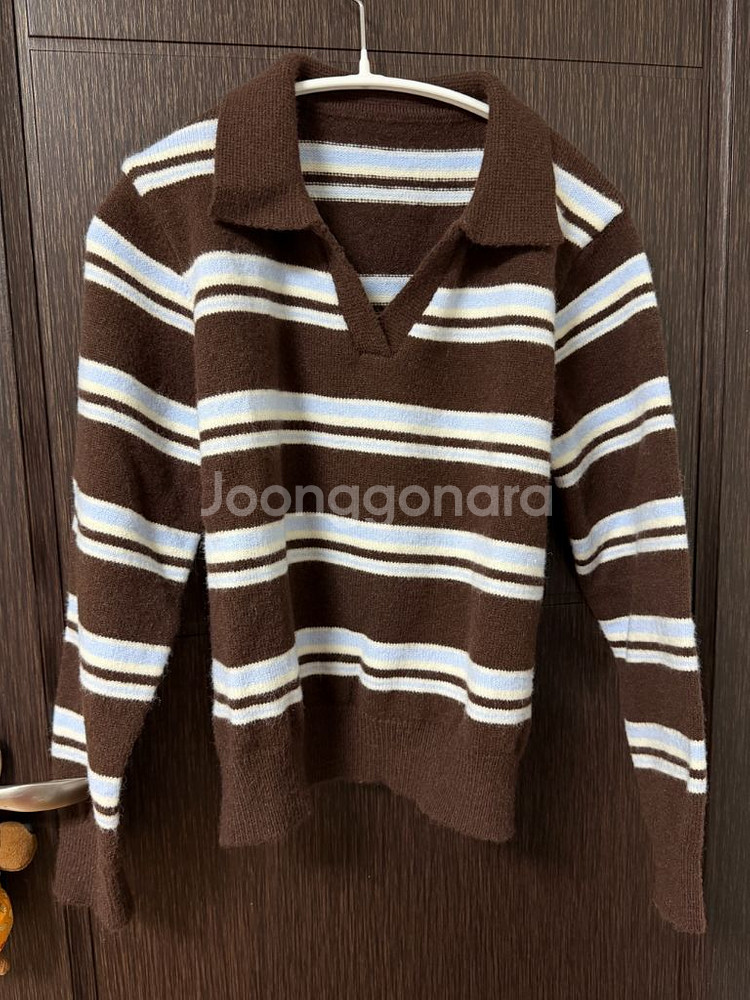 (마지막가격) 그레이스뮤즈 콜런 스트라이프 카라 겨울 니트 셋업--2