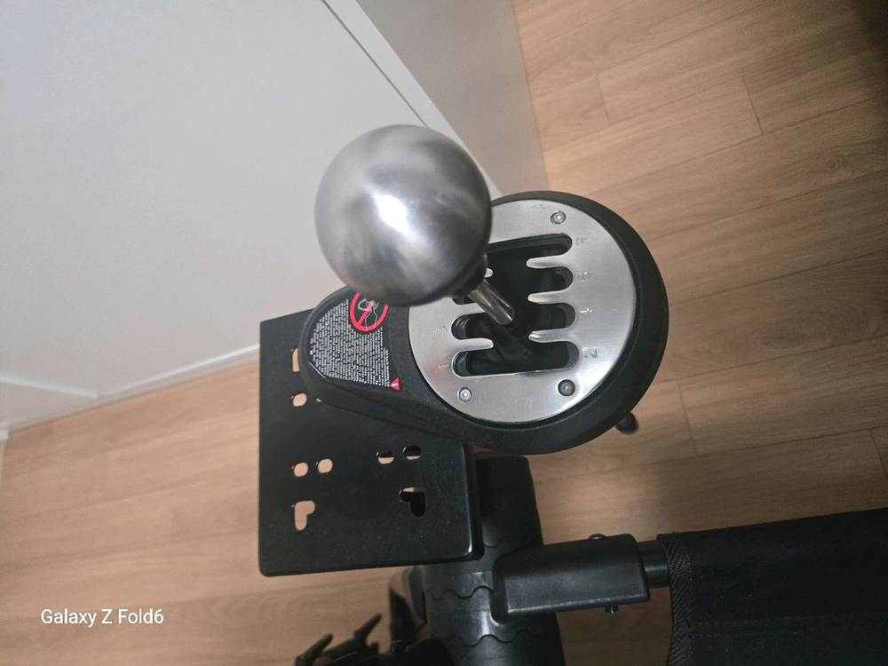 엑박+트러스트마스터t300+레이싱시트--5