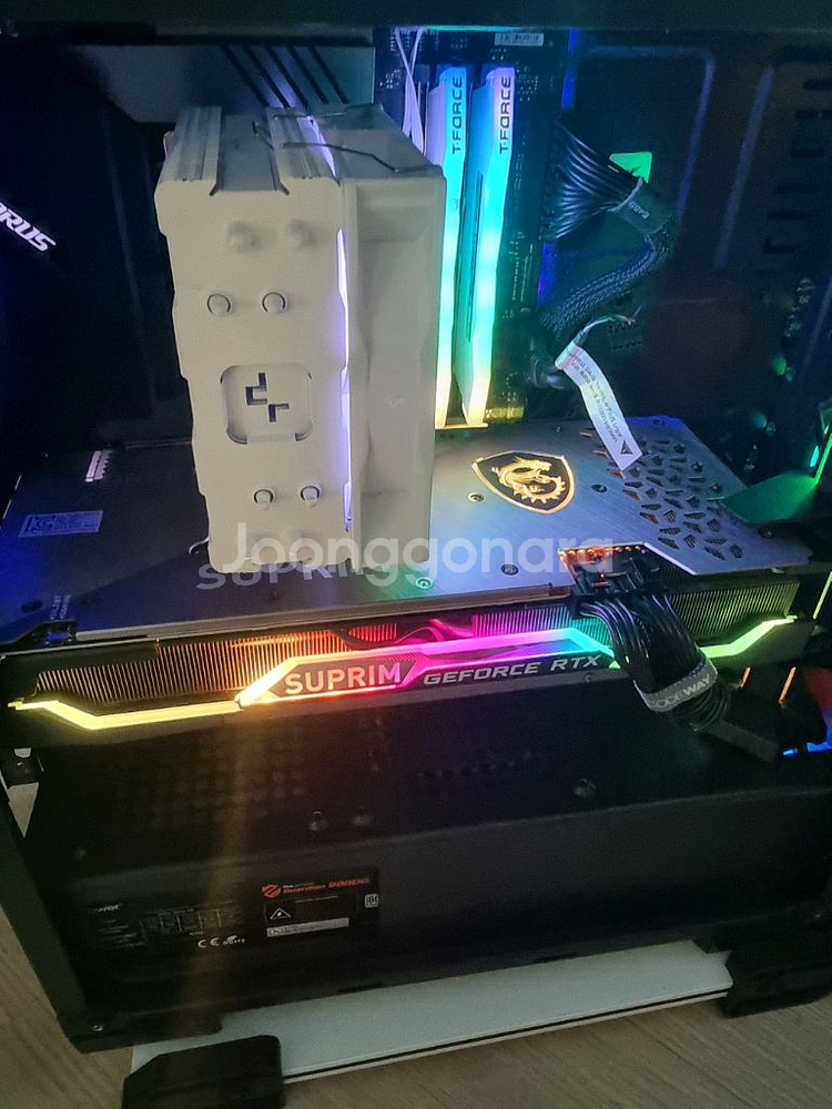 msi 3070ti 슈프림x 그래픽카드 팝니다--7