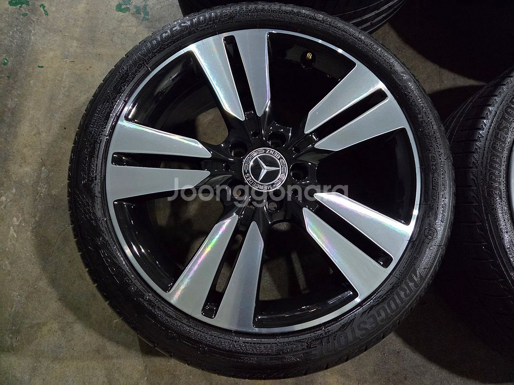 벤츠 CLA,A클래스 18인치 정품 휠타이어--3