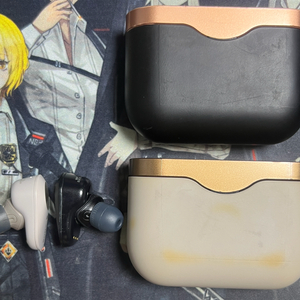 소니 WF-1000XM3 이어폰 블랙/화이트 판매합니다.