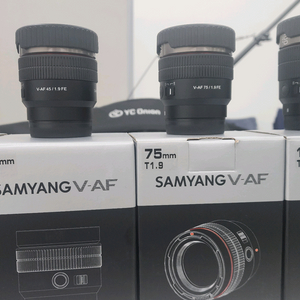 삼양랜즈 V-AF T1.9 20mm35mm45mm75mm100mm.MF아답터 팝니다^^