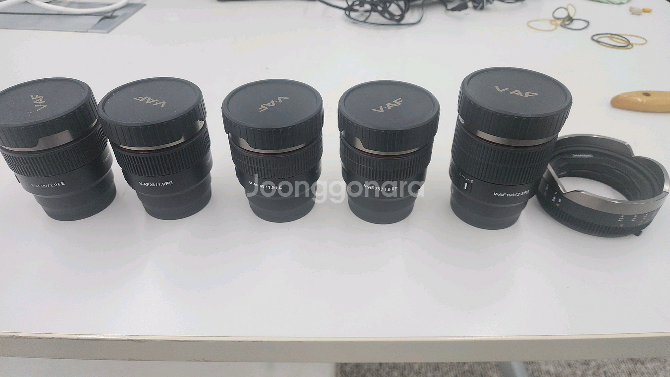 삼양랜즈 V-AF T1.9 20mm35mm45mm75mm100mm.MF아답터 팝니다^^--2