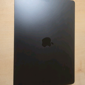 맥북 에어 m2 15인치 16gb 램 / 256gb s급