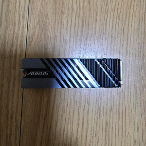 Gigabyte AORUS Gen4 7300 SSD 2TB PCIe 4.0 NVMe M.2 내장 SSD